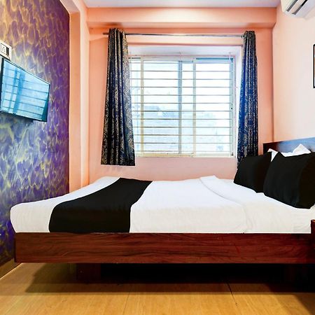 Hotel O Svl Inn Indaur Kültér fotó