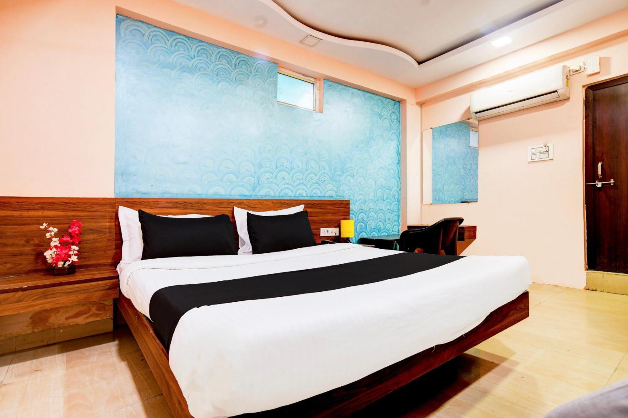 Hotel O Svl Inn Indaur Kültér fotó